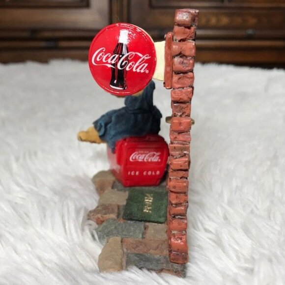 Coca-Cola x Boyds Bears Bearstone Collection 'Dinah...Have a Coke and a Smile' - Picture 7 of 10